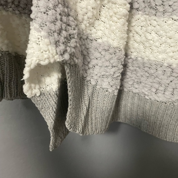 NWT Miracle Popcorn Chenille White/Gray Colorblock Sweater Hoodie. Size M/L - Picture 5 of 8